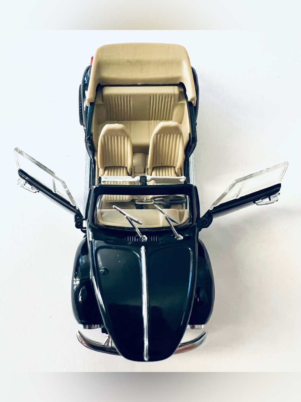 Polistil S220 Volkswagen Beetle Convertible 1:24 Diecast Black VW Bug Italy